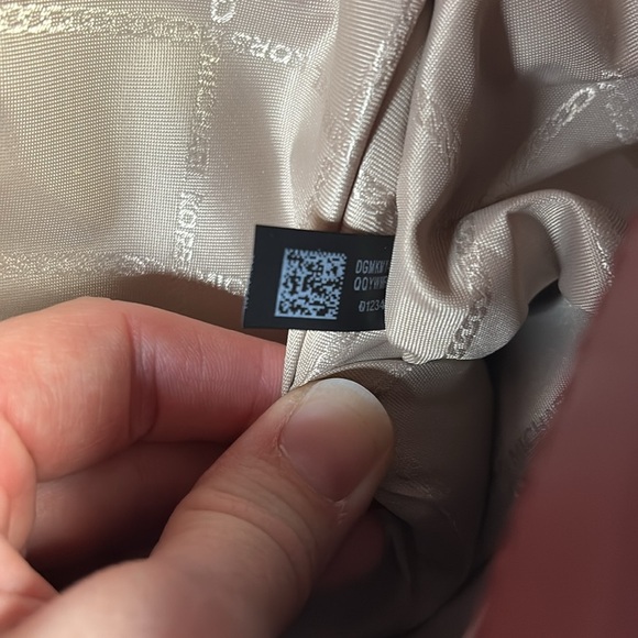 Michael Kors Sullivan Large Nylon Multifunction Top Zip Tote Brandy Red - Picture 7 of 12